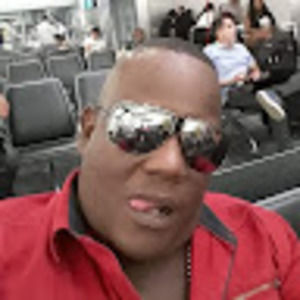 Meet your Posher, Carlos javier